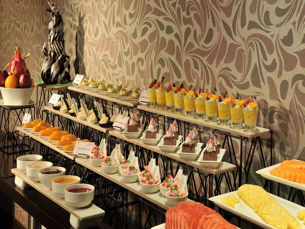 มาเจสติคคอร์ตซาโรวาปอร์ติโก Hotel นาวีมุมไบ ภายนอก รูปภาพ