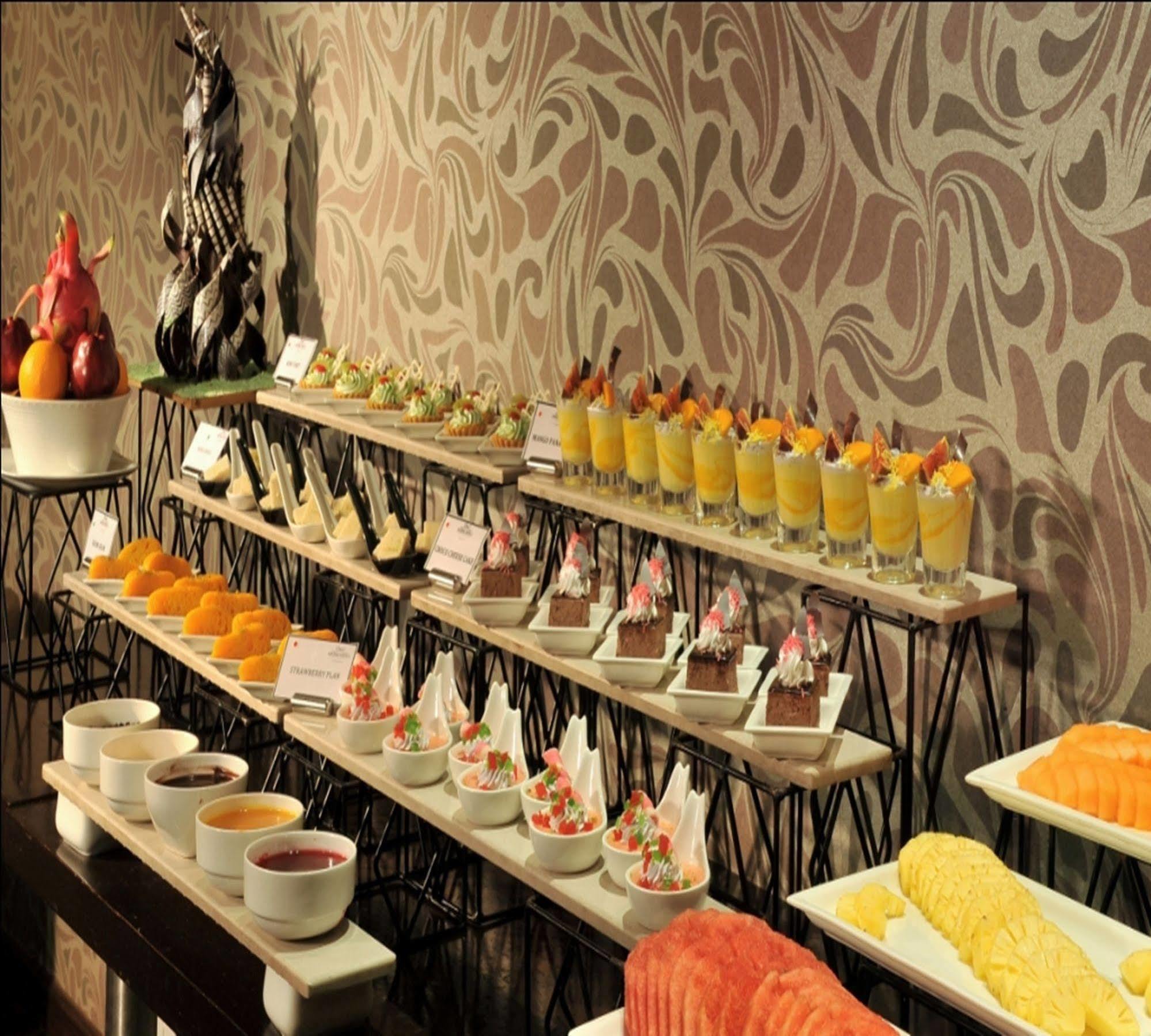 มาเจสติคคอร์ตซาโรวาปอร์ติโก Hotel นาวีมุมไบ ภายนอก รูปภาพ